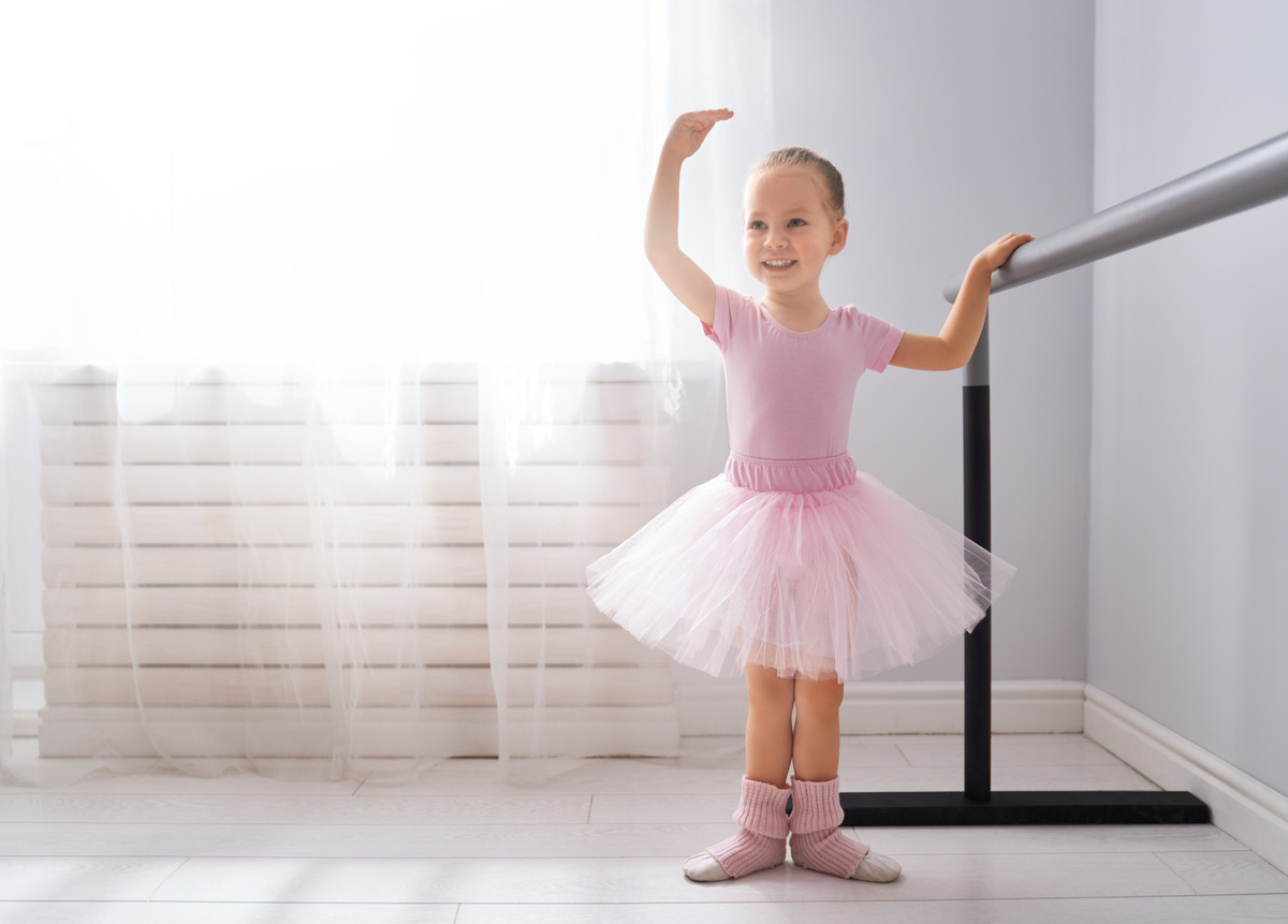 girl is studying ballet.